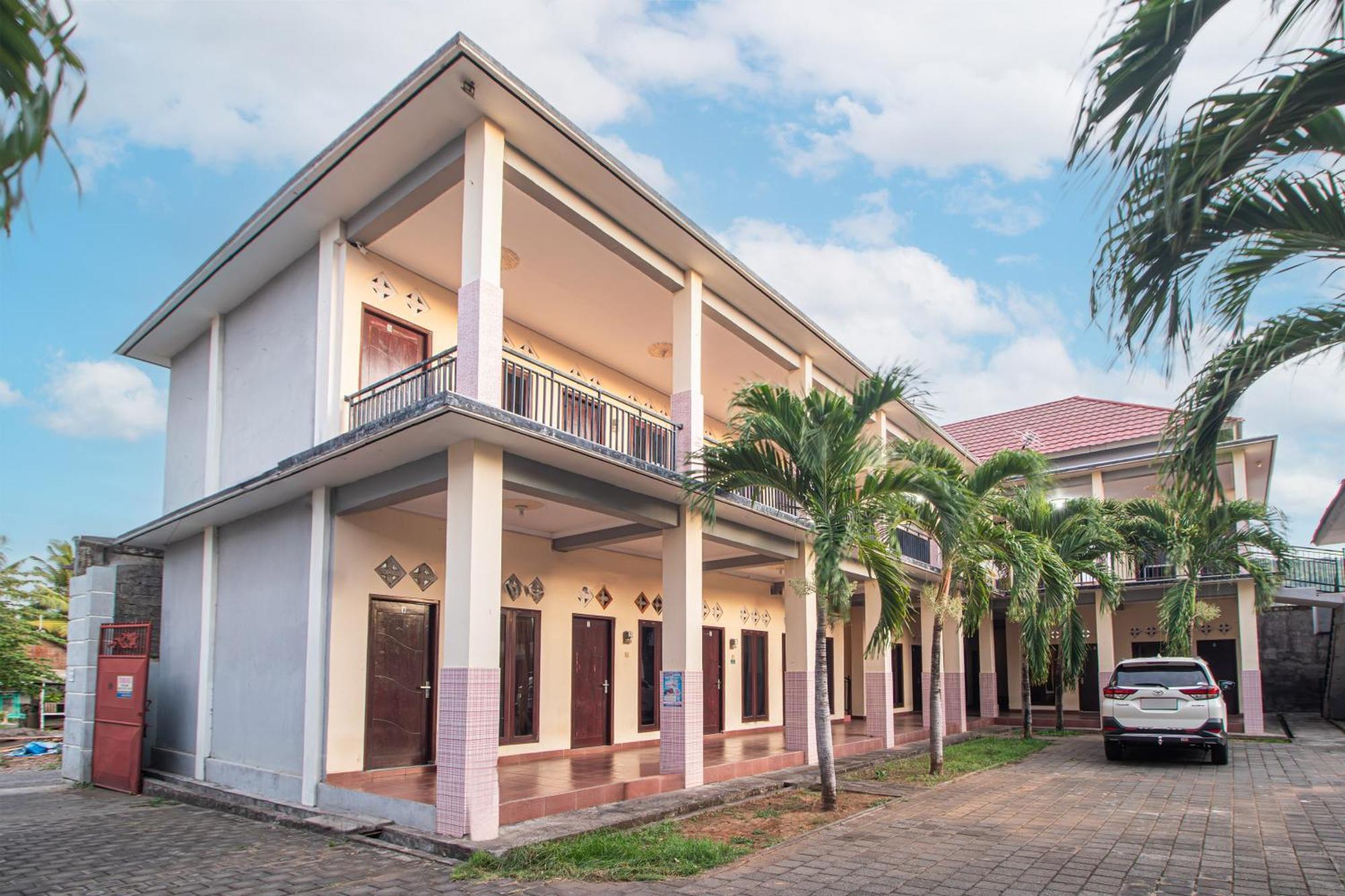 Oyo Life 93504 Kost Krisna Hotel Temukus Exterior foto